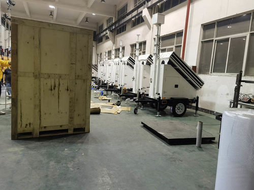 Latest company news about 10 rimorchi con telecamere di sicurezza solare
