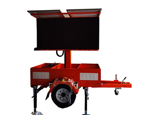 Protezione dell'ambiente verde Energia solare Display mobile LED Screen Trailer per piazza culturale