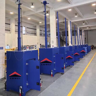 Torre CCTV con telecamera di sicurezza blu personalizzata con luci ad alta luminosità per il monitoraggio del cantiere